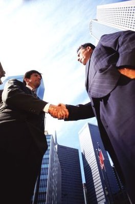 從批發(fā)貿(mào)易到商業(yè)長(zhǎng)青 構(gòu)筑穩(wěn)健增長(zhǎng)的五維模型